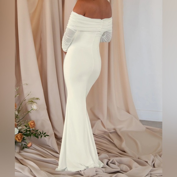 NWT CLUB L London Pretty Perfect White Maternity Ruched Mesh Bardot Maxi Dress - Picture 2 of 12